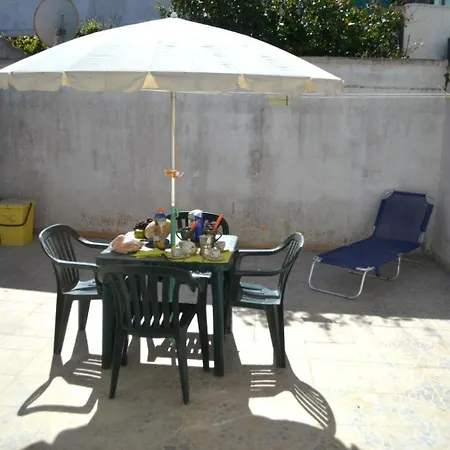 Ll52 Taki Apartment